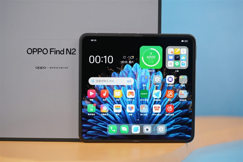 比直板机还轻！OPPO Find N2评测：这才是折叠机该有的形态！