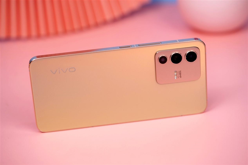 vivo S12评测：天玑1100果然好U 游戏畅玩影像佳