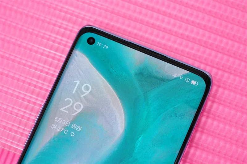 女神最爱！OPPO Reno6 Pro评测：手机都能给人化妆了