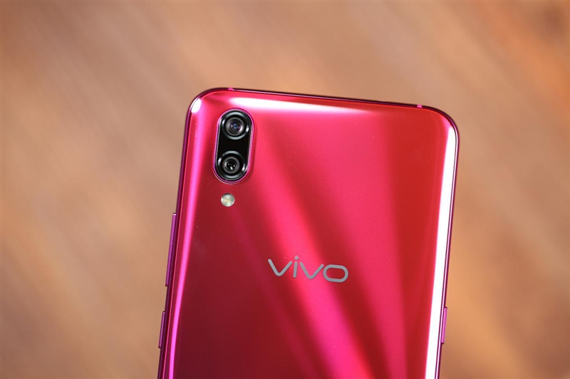 最惊艳水滴屏 vivo X23首发评测：出街必成爆款