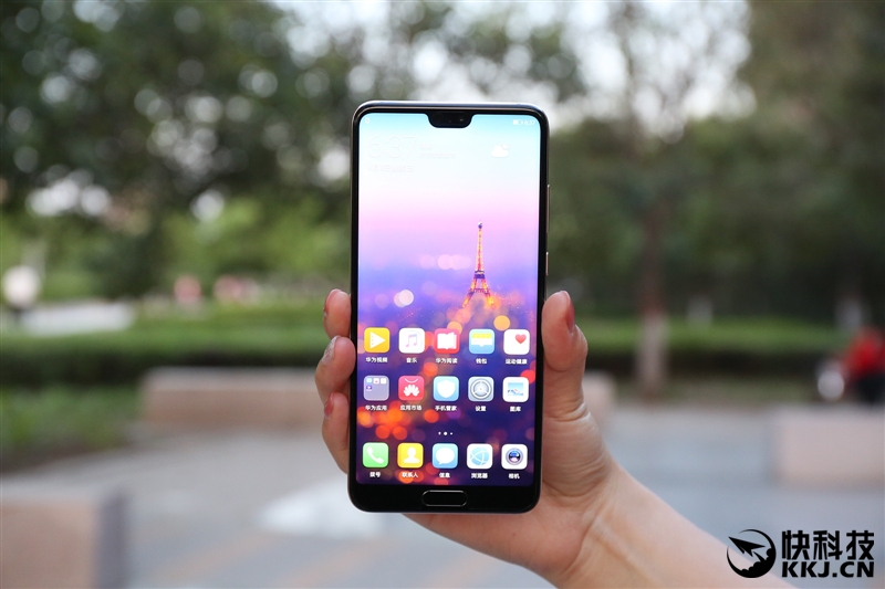 徕卡双摄封神之作！HUAWEI P20评测：渐变结构色不可自拔