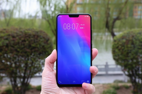 vivo X21屏幕指纹版评测：多的不单是刘海 少的不仅是指纹