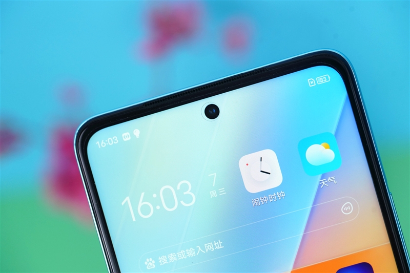 vivo T1评测：2000元下新贵 夜拍/续航惊艳！