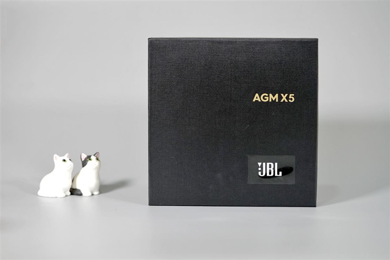 砸/淹/烫暴力虐机！AGM X5评测：展锐芯加持5G三防旗舰