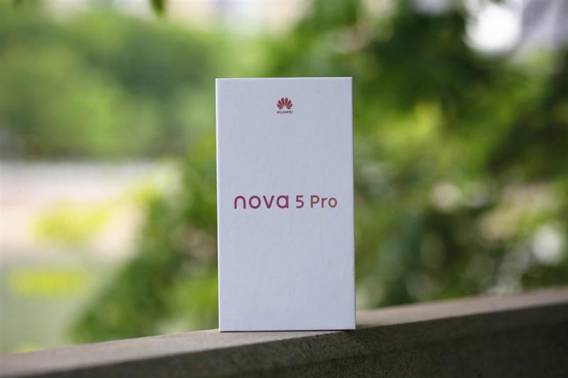 性能/快充/自拍征服6500万人！华为nova5 Pro首发评测