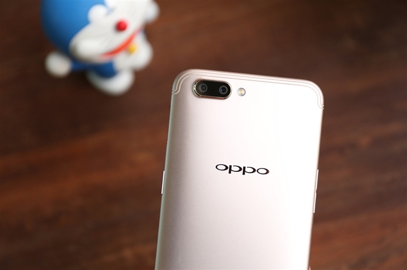 最超值的异形全面屏！OPPO R15评测：全系6+128